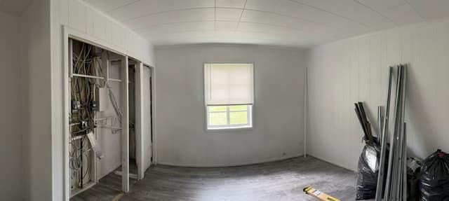 305 W 7th St photo 2