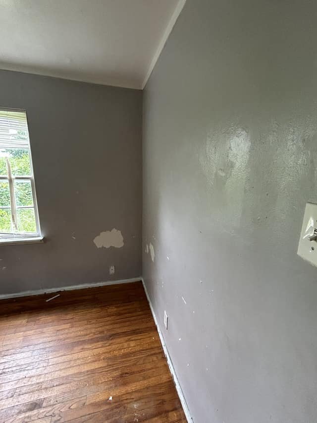 306 Isabell St photo 2