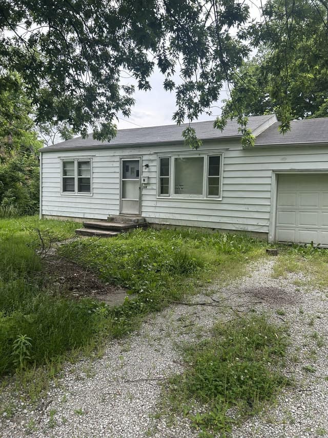 306 Isabell St photo 1