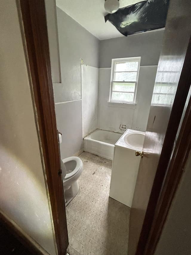 306 Isabell St photo 17