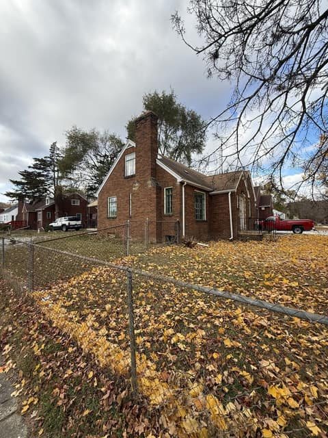 3101 Iroquois Avenue photo 24