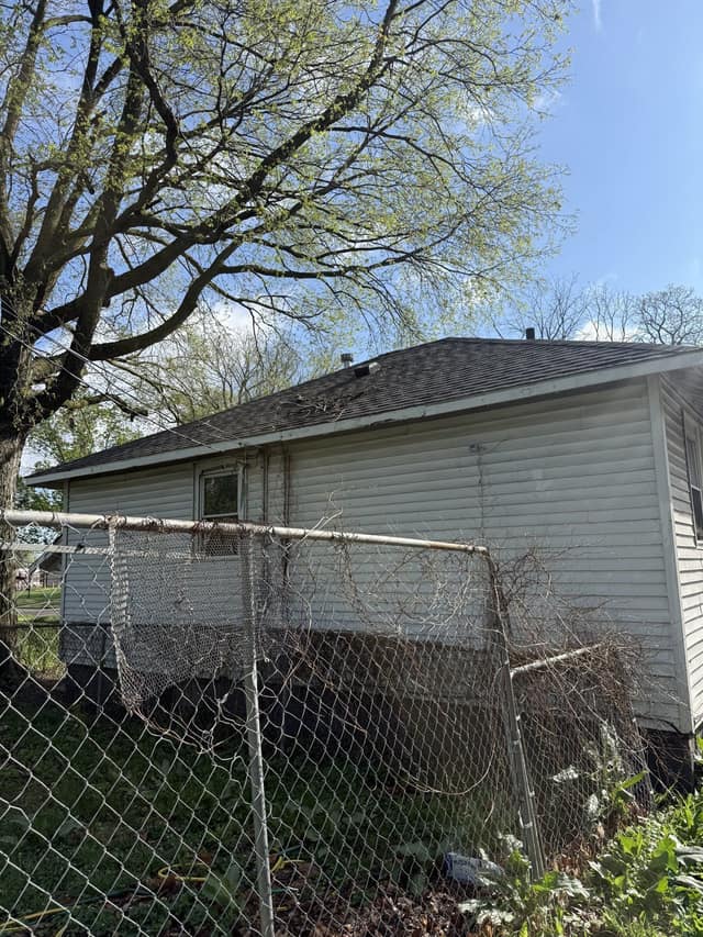 347 N Stone St photo 23