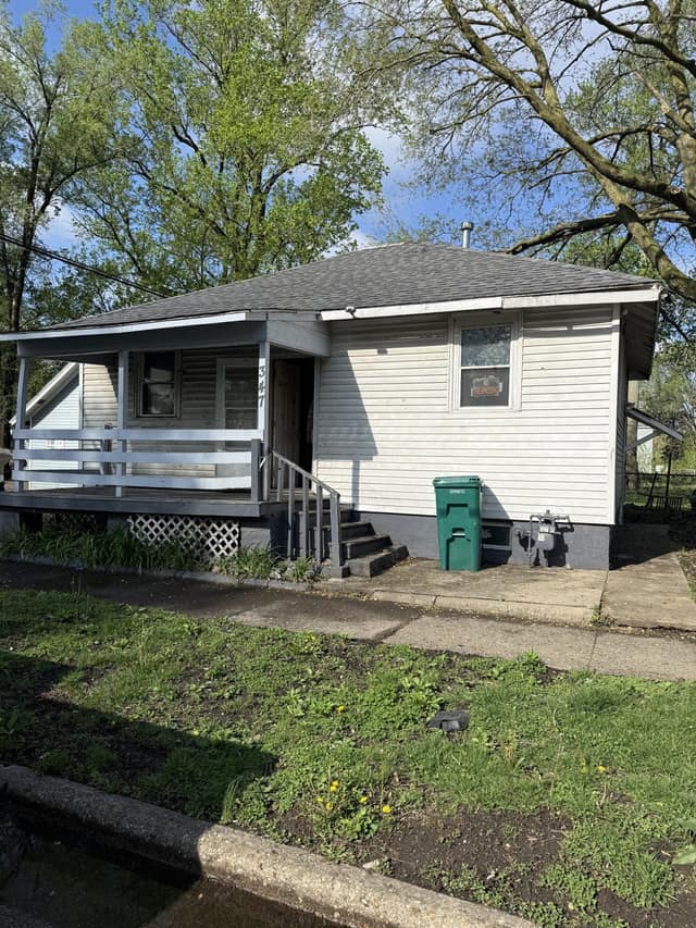 347 N Stone St photo 1