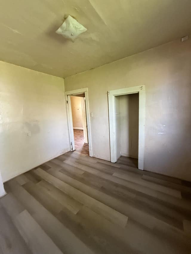 347 N Stone St photo 4