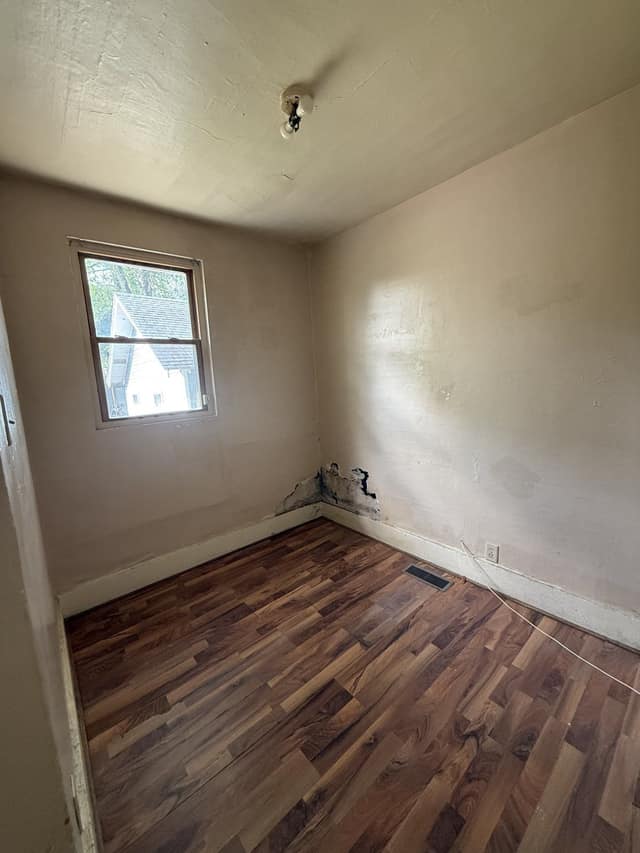 347 N Stone St photo 6
