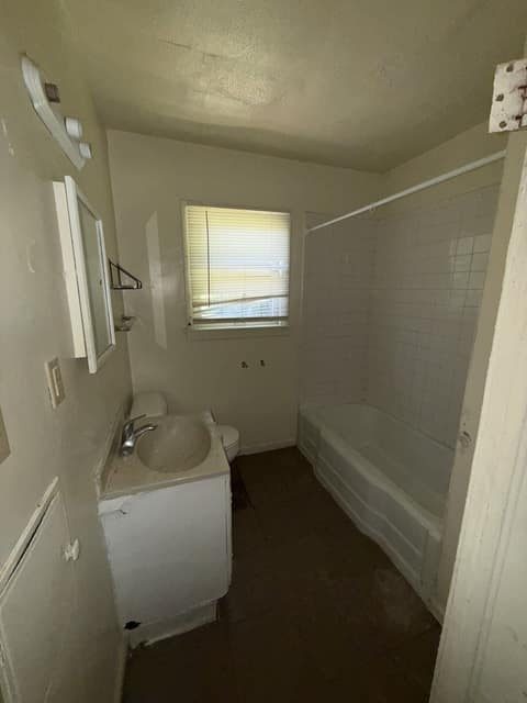 3501 Milbourne Avenue photo 5