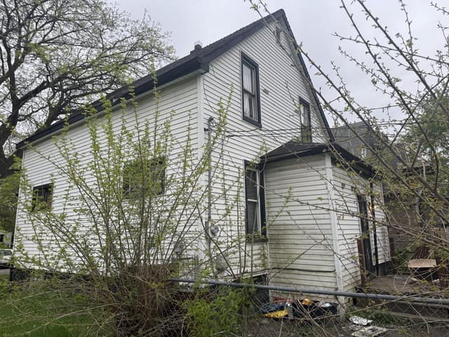 376 Highland St photo 24