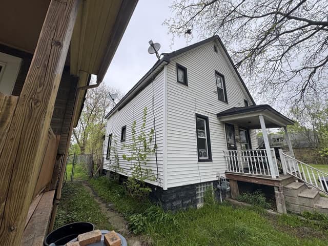 376 Highland St photo 27