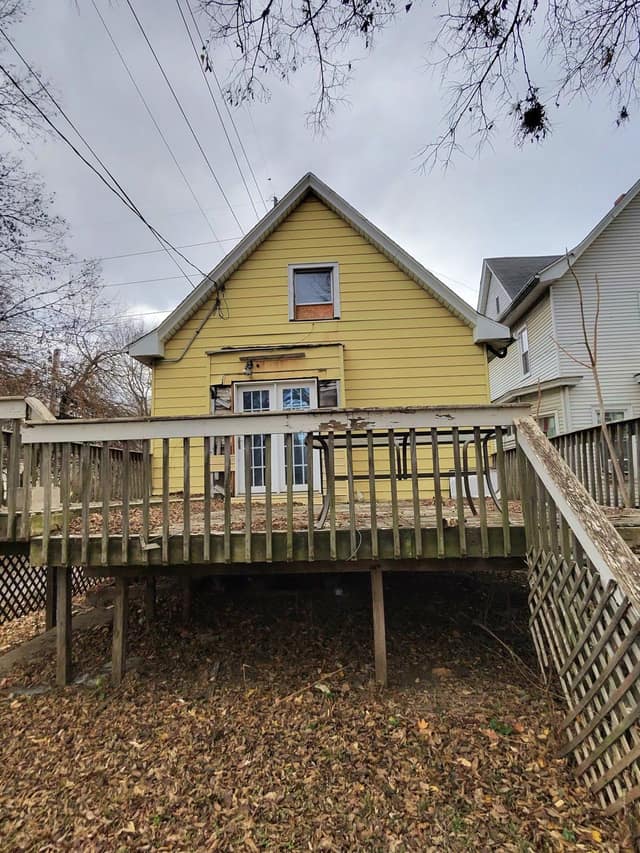 406 Morton St photo 1