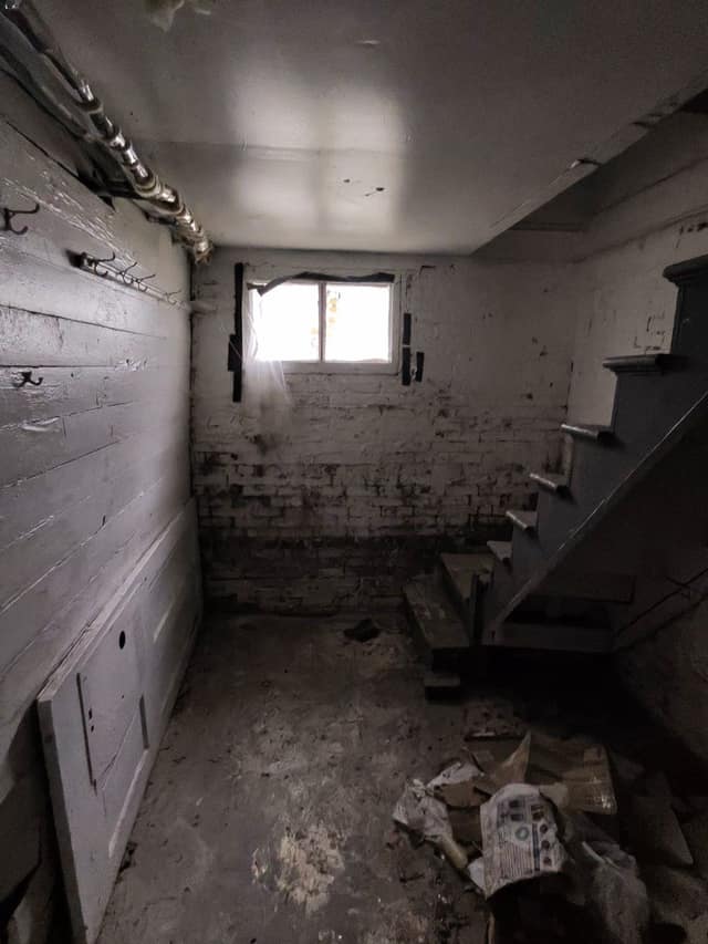 406 Morton St photo 10