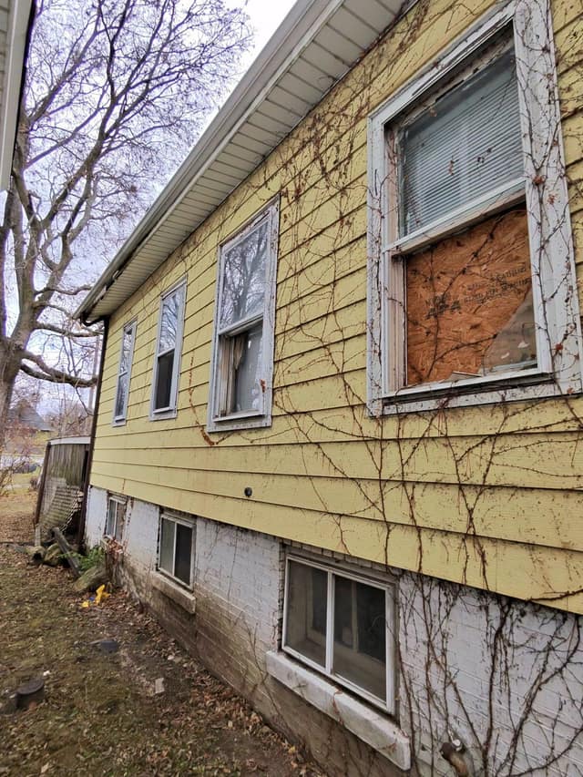 406 Morton St photo 22