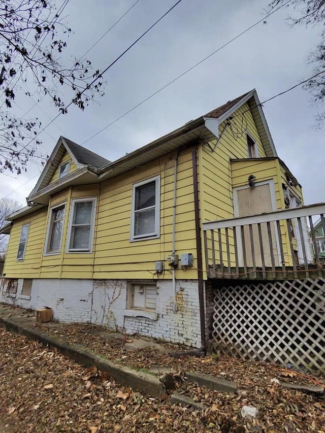 406 Morton St photo 24