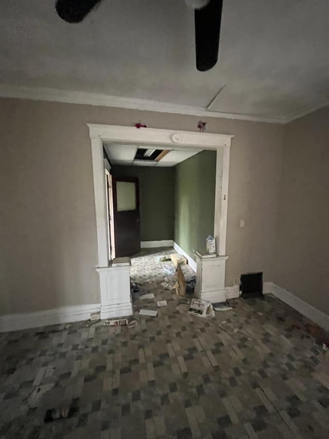 406 Morton St photo 4