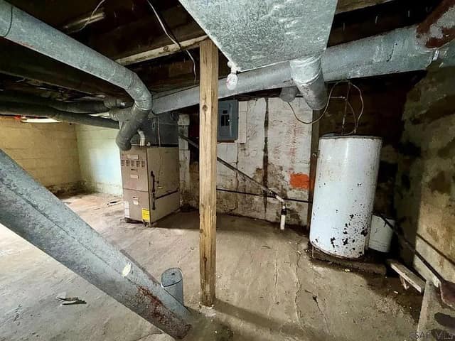 431 Finch St photo 17