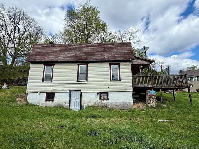 431 Finch St photo 23