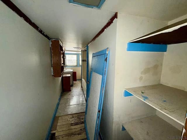 431 Finch St photo 10
