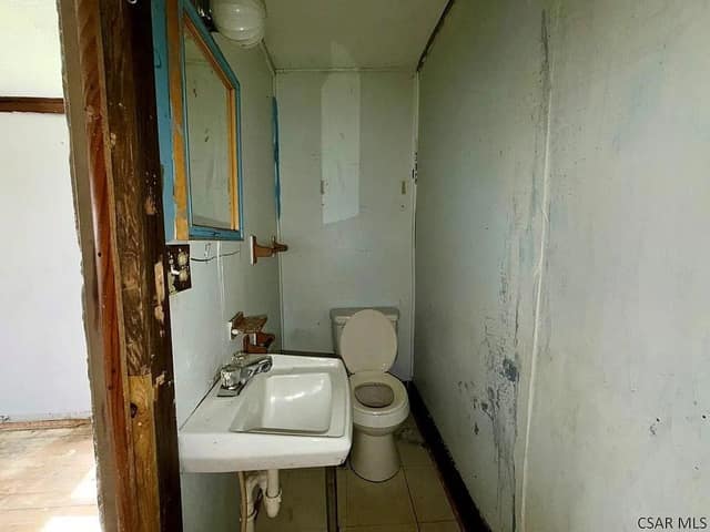 431 Finch St photo 11