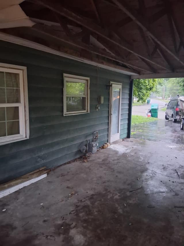 500 Saint Thomas Ln photo 16