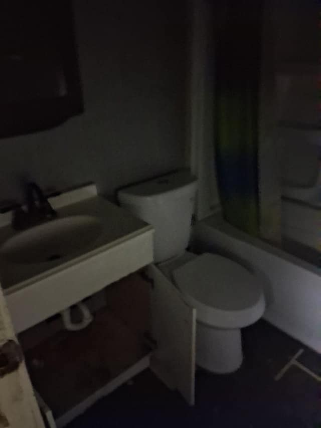 500 Saint Thomas Ln photo 8
