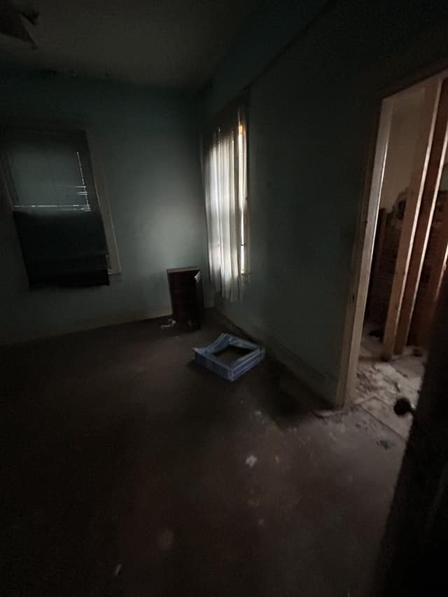 5403 Helen Ave photo 4