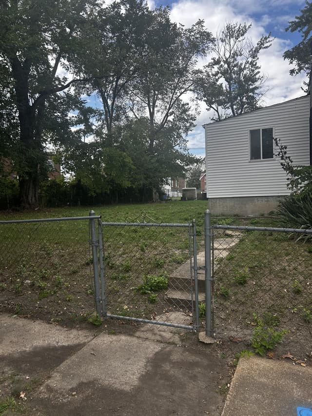 5417 Ruskin Ave photo 2