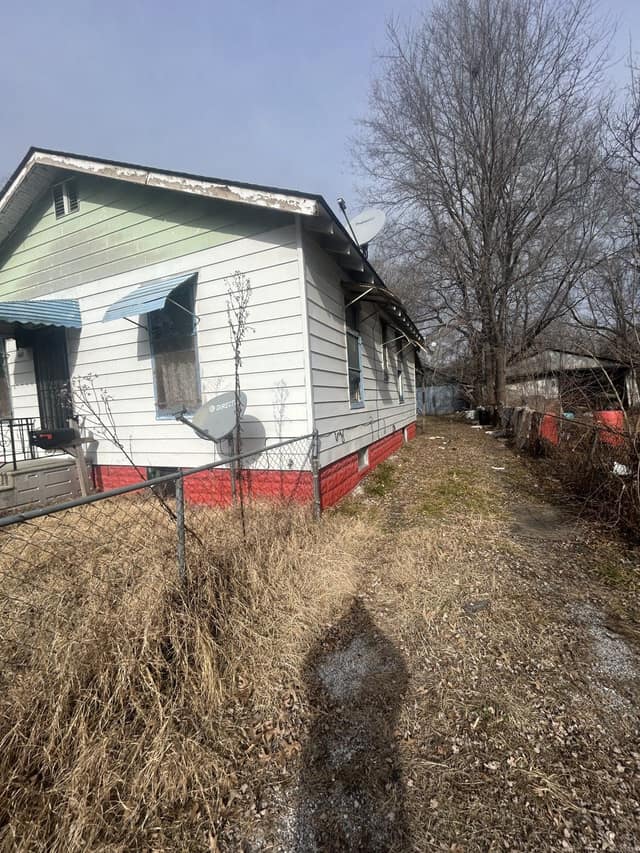 5617 Warren Ave photo 28