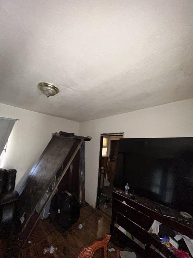 5617 Warren Ave photo 12