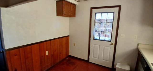 648–650 Linden Ave photo 9