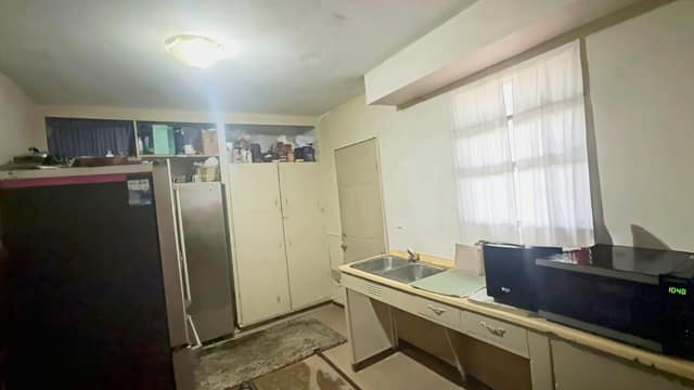 740 Valencia St photo 4