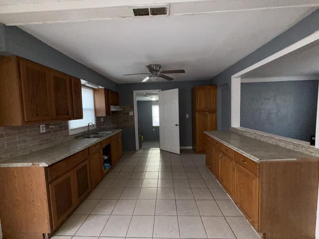 804 Otto St photo 16