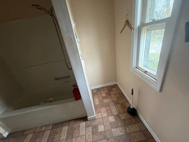 805 S Hickory St photo 2