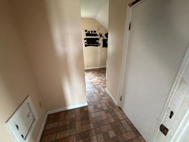 805 S Hickory St photo 9