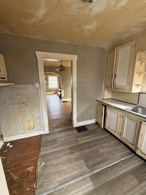 821 N Oakland Ave photo 9