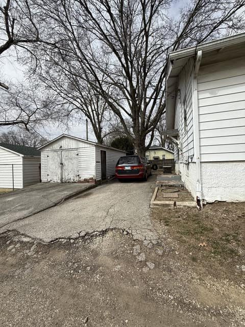821 N Oakland Ave photo 13