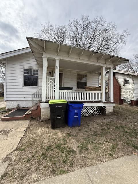 821 N Oakland Ave photo 18