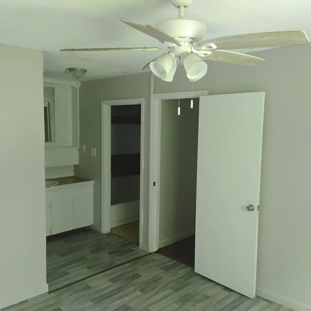 844 Combs Street photo 17