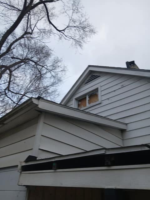 912 Waldman Ave photo 8