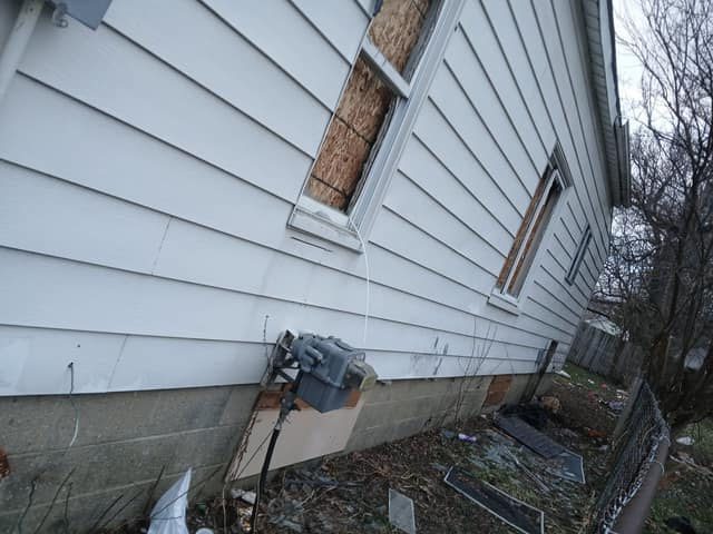 912 Waldman Ave photo 13