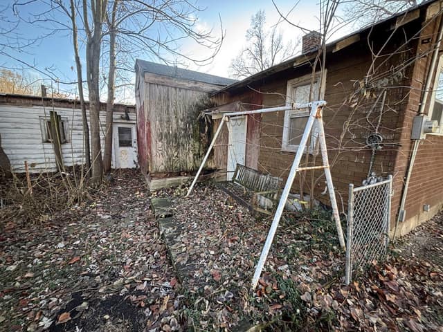924 N Edmond St photo 11