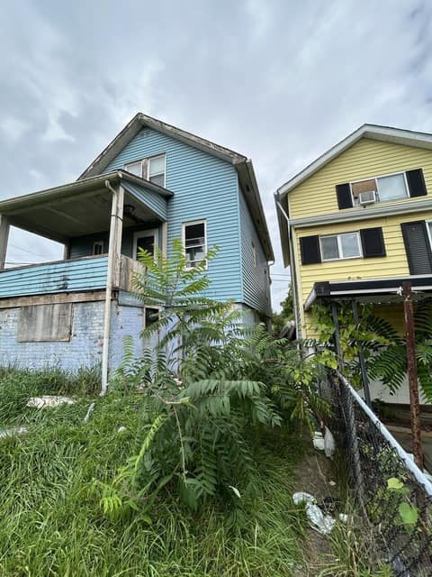 951 High St photo 1