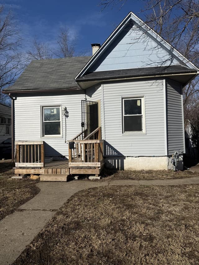 968 W View St photo 1