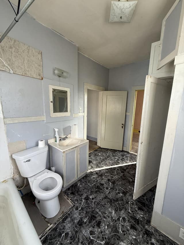 968 W View St photo 14