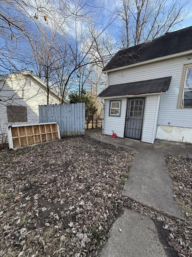 968 W View St photo 24