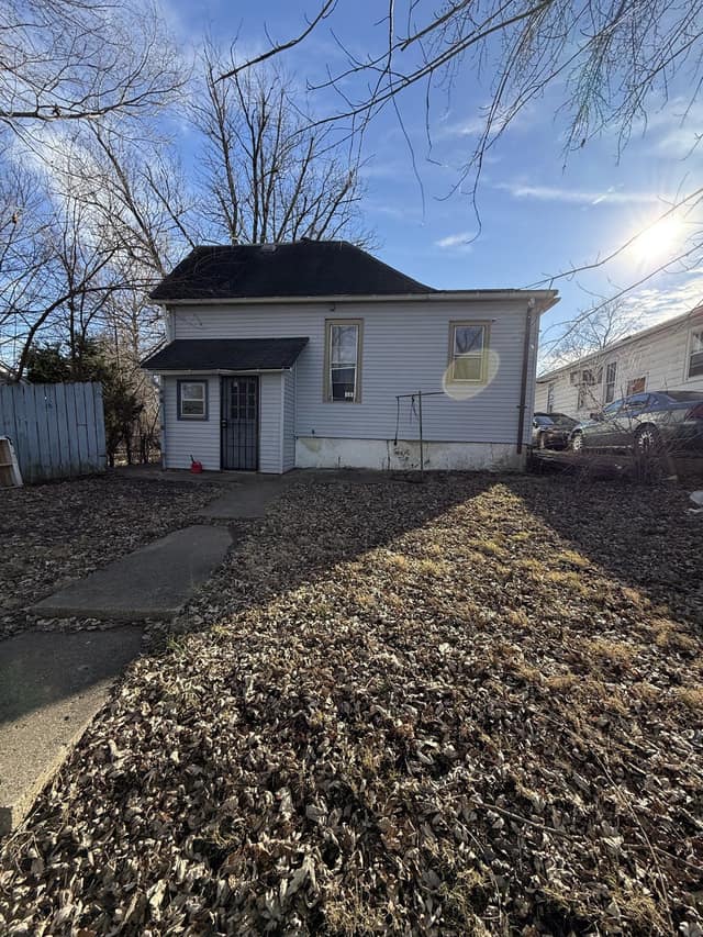 968 W View St photo 25
