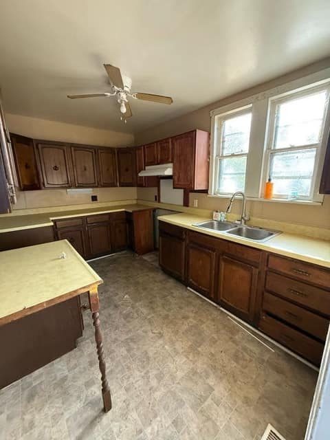 989 W Packard Ave photo 8