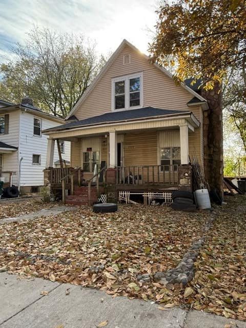 989 W Packard Ave photo 21