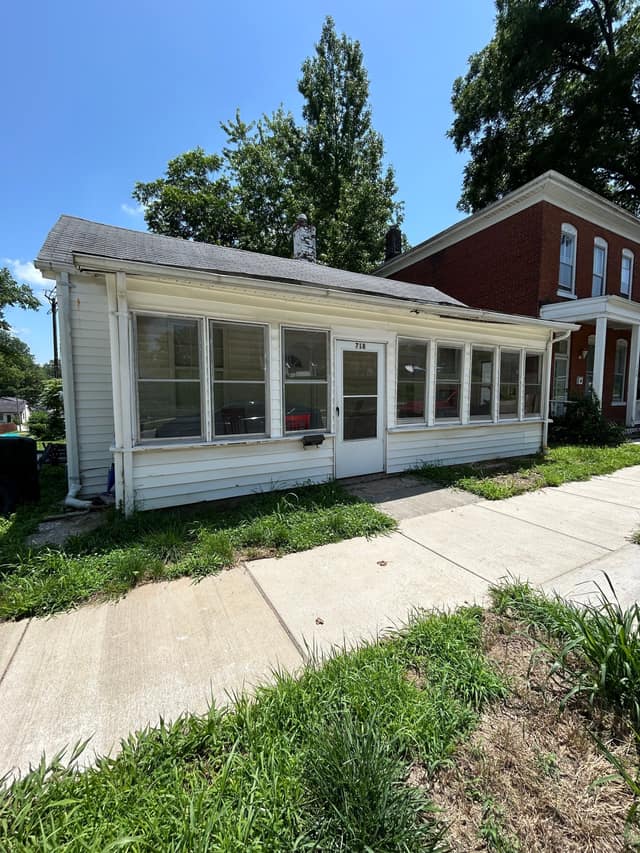 718 South Church Street photo 1