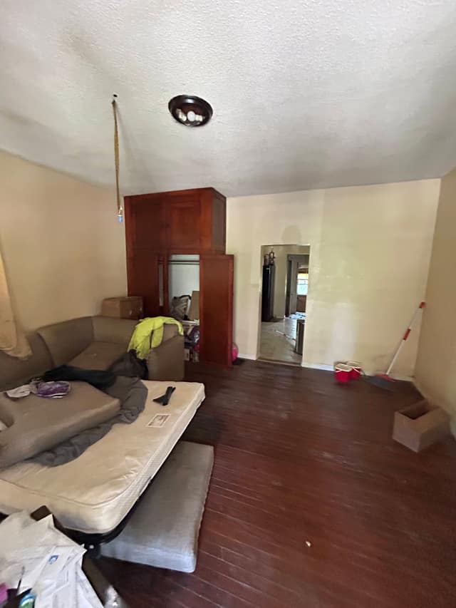 718 South Church Street photo 7