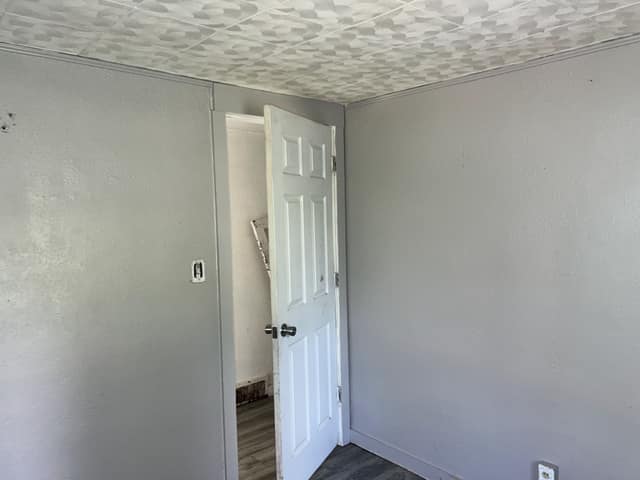 1524 N Summit Ave photo 7