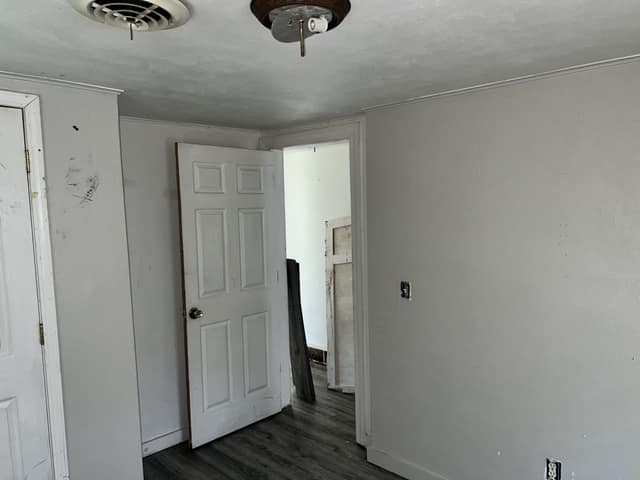 1524 N Summit Ave photo 8